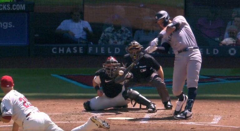 Aaron Judge hitting a home run