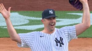 Carlos Rodon celebrates a great catch by Alex Verdugo