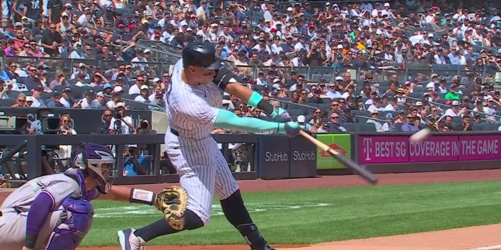 Aaron Judge hits his 50th home run of the season