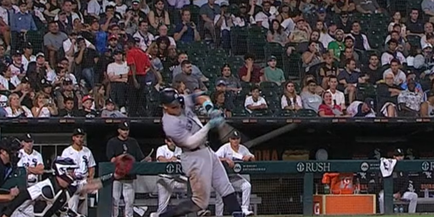 Judge hits his 300th home run