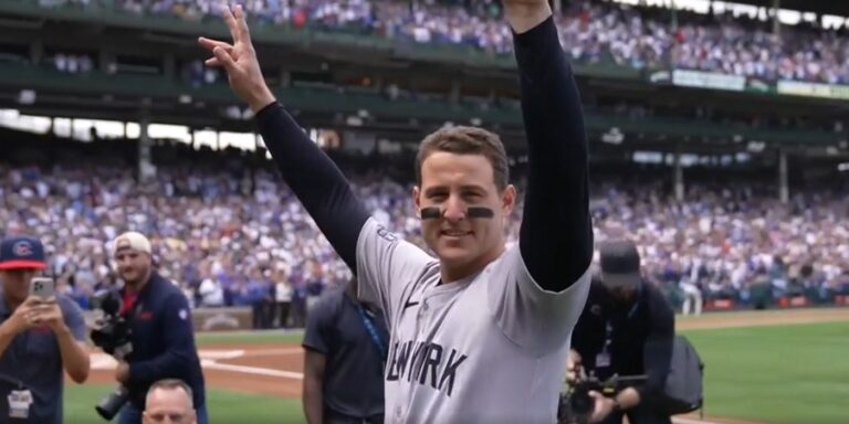 rizzo-wrigley-celebration-header