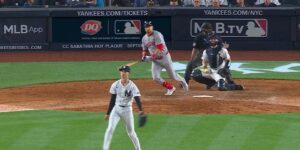 Lowe doubles off of Weaver