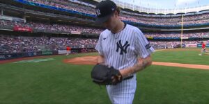 Schlittler gets a standing ovation