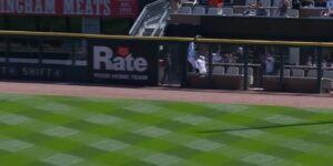 Tauchman robs Stanton