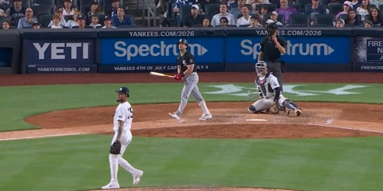 Benintendi hits a grand slam